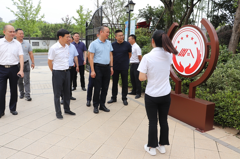 湖州市建設局副局長陳明法到華悅物業考察&ldquo;紅色物業&rdquo;創建工作