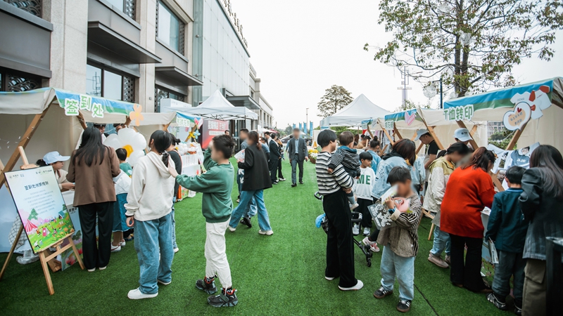 橫店星耀城舉辦&ldquo;五一好FUN假 打卡星耀城&rdquo;活動